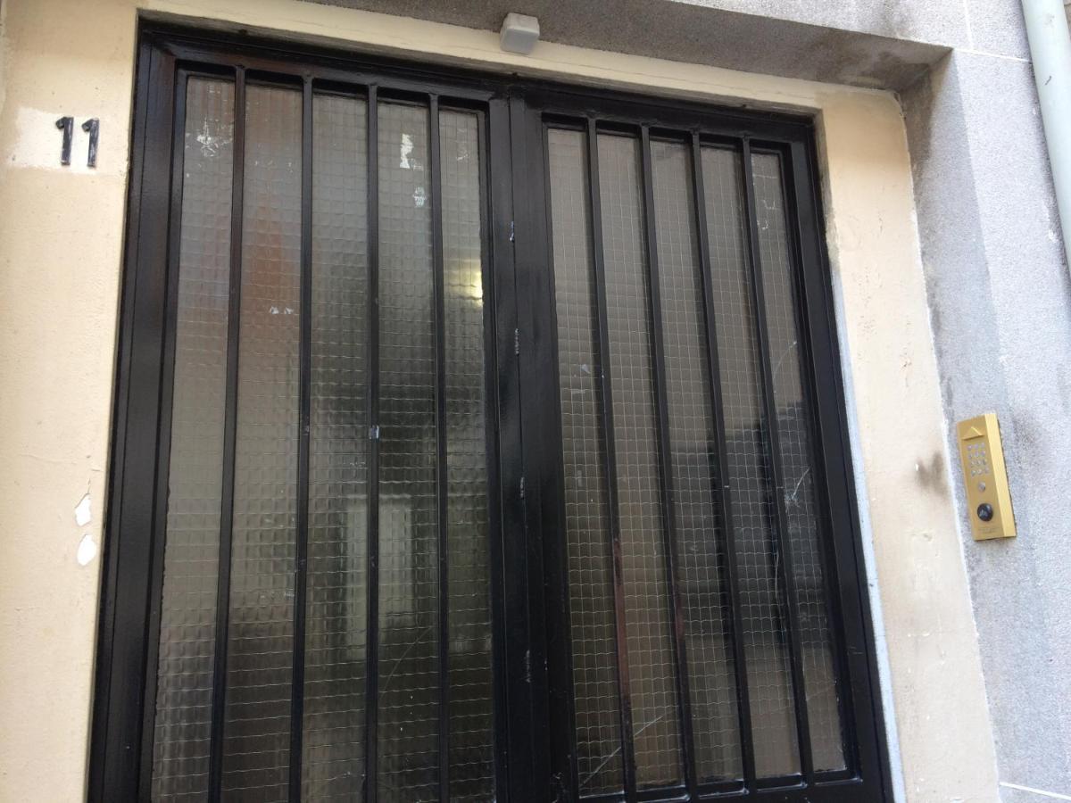 Studio Pigalle De 25 M2 - 2 Lits Simples Type Gigogne Pour 2 Personnes - Coeur Touristique De Paris - 2 Minutes De La Station Metro Pigalle ,Petit Train Vers La Butte Montmartre-Cabarets Moulin Rouge,Chez Michou-Restaurants Bouillon Pigalle,Berliner Eksteriør billede