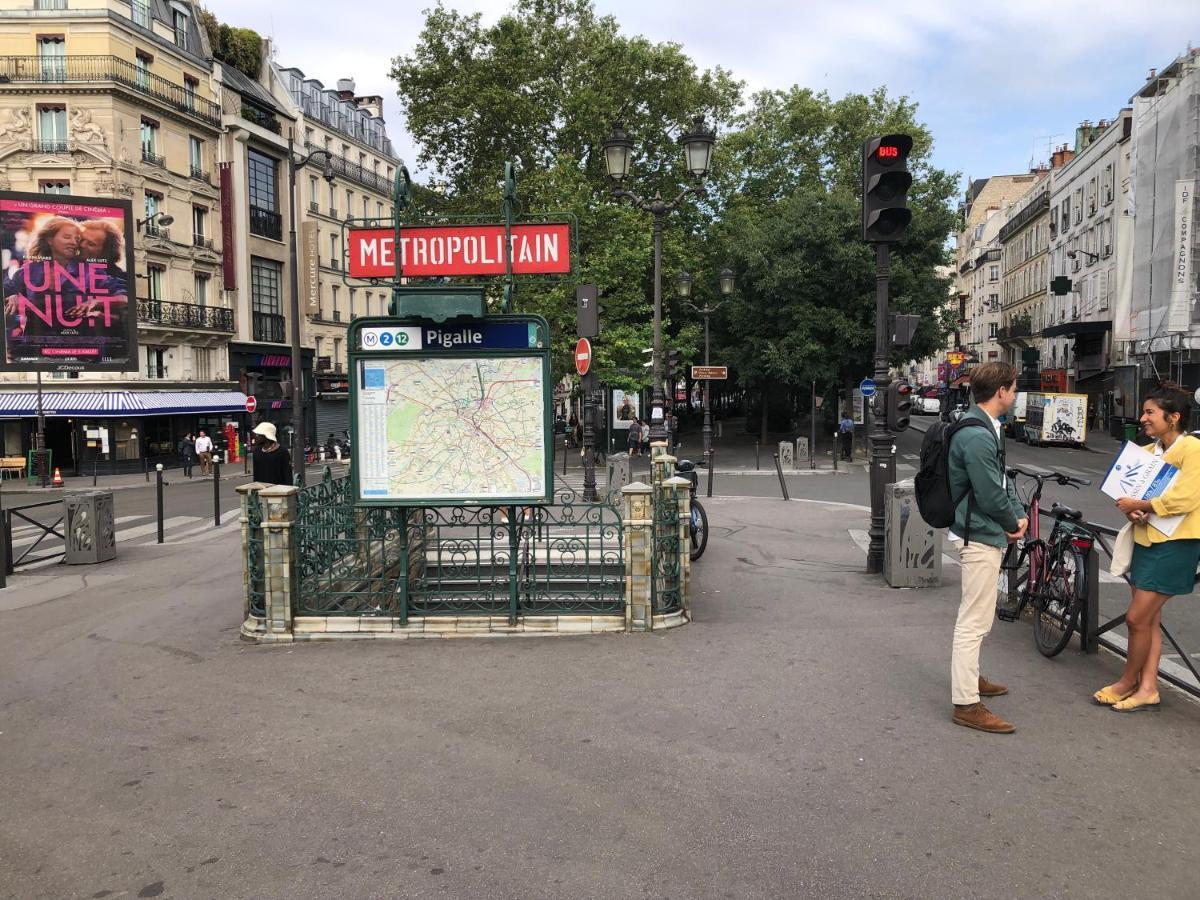 Studio Pigalle De 25 M2 - 2 Lits Simples Type Gigogne Pour 2 Personnes - Coeur Touristique De Paris - 2 Minutes De La Station Metro Pigalle ,Petit Train Vers La Butte Montmartre-Cabarets Moulin Rouge,Chez Michou-Restaurants Bouillon Pigalle,Berliner Eksteriør billede